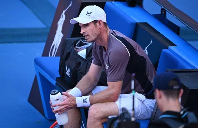TENNIS AUSTRALIAN OPEN, Andy Murray of Great Britain recovers between games during his first round match against Tomas Martin Etcheverry of Argentina on Day 2 of the 2024 Australian Open at Melbourne Park in Melbourne, Monday, January 15, 2024. ( NO ARCHIVING, EDITORIAL USE ONLY, NO USE IN BOOKS WITHOUT CONSENT MELBOURNE VICTORIA AUSTRALIA  Copyright: xJOELxCARRETTx 20240115001889223140