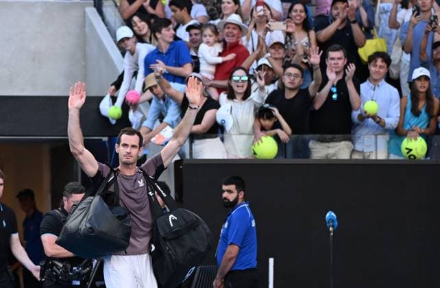 TENNIS AUSTRALIAN OPEN, Andy Murray of Great Britain waves as he exits the court, following his first round loss to Tomas Martin Etcheverry of Argentina on Day 2 of the 2024 Australian Open at Melbourne Park in Melbourne, Monday, January 15, 2024. ( NO ARCHIVING, EDITORIAL USE ONLY, NO USE IN BOOKS WITHOUT CONSENT MELBOURNE VICTORIA AUSTRALIA  Copyright: xJAMESxROSSx 20240115001889243280