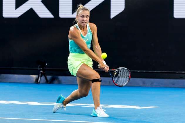 MELBOURNE, VIC - JANUARY 15: Yulia Starodubtseva of Ukraine in action during Round 1 of the 2024 Australian Open on January 15 2024, at Melbourne Park in Melbourne, Australia. (Photo by Jason Heidrich Icon Sportswire) TENNIS: JAN 15 Australian Open EDITORIAL USE ONLY Icon240115199