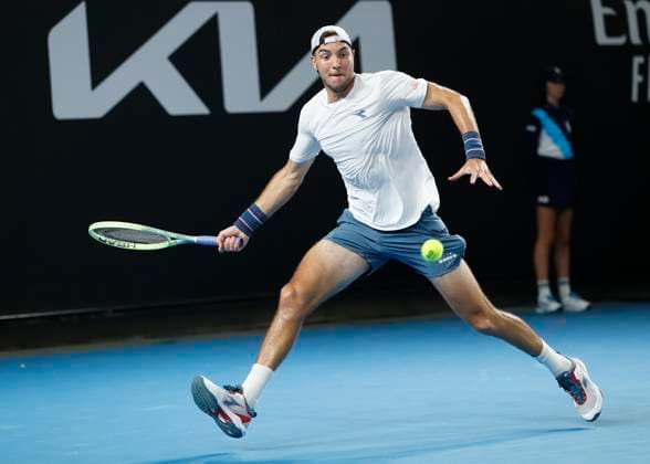 Jan-Lennard Struff (GER), Australian Open 2024, Melbourne Park, Melbourne, Victoria, Australia. Copyright: xJuergenxHasenkopfx