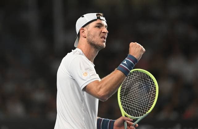 Sport Themen der Woche KW03 TENNIS AUSTRALIAN OPEN, Jan-Lennard Struff of Germany reacts during his first round match against Rinky Hijikata of Australia on Day 2 of the 2024 Australian Open at Melbourne Park in Melbourne, Monday, January 15, 2024. ( NO ARCHIVING, EDITORIAL USE ONLY, NO USE IN BOOKS WITHOUT CONSENT MELBOURNE VICTORIA AUSTRALIA  Copyright: xLUKASxCOCHx 20240115001889286256