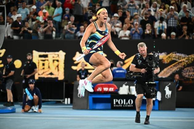 Sport Themen der Woche KW03 TENNIS AUSTRALIAN OPEN, Caroline Garcia of France celebrates winning her first round match against Naomi Osaka of Japan on Day 2 of the 2024 Australian Open at Melbourne Park in Melbourne, Monday, January 15, 2024. ( NO ARCHIVING, EDITORIAL USE ONLY, NO USE IN BOOKS WITHOUT CONSENT MELBOURNE VICTORIA AUSTRALIA  Copyright: xJOELxCARRETTx 20240115001889304206