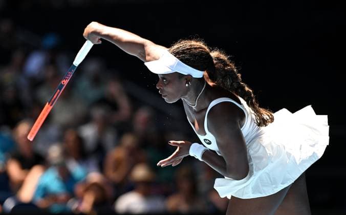 TENNIS AUSTRALIAN OPEN, Sloane Stephens of USA serves during her first round match against Olivia Gadecki of Australia on Day 3 of the 2024 Australian Open at Melbourne Park in Melbourne, Tuesday, January 16, 2024. ( NO ARCHIVING, EDITORIAL USE ONLY, NO USE IN BOOKS WITHOUT CONSENT MELBOURNE VICTORIA AUSTRALIA  Copyright: xJAMESxROSSx 20240116001889577622