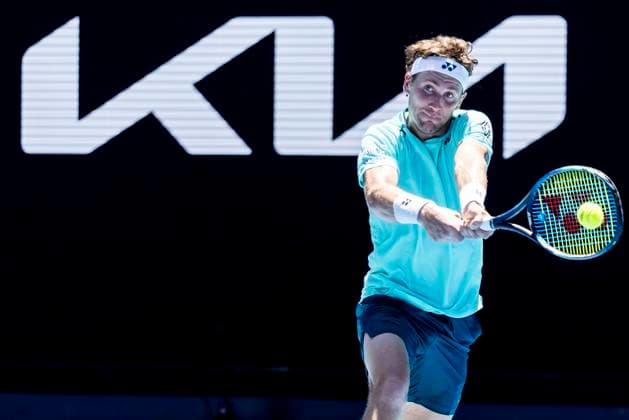 MELBOURNE, VIC - JANUARY 16: Casper Ruud of Norway in action during Round 1 of the 2024 Australian Open on January 16 2024, at Melbourne Park in Melbourne, Australia. (Photo by Jason Heidrich Icon Sportswire) TENNIS: JAN 16 Australian Open EDITORIAL USE ONLY Icon240116052