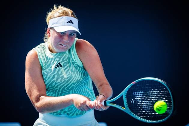 Clara Tauson WTA, Tennis Damen 96) pictured in action during a tennis match between Belgian Minnen and Danish Tauson, in round 1 of the women s singles tournament at the Australian Open Grand Slam, Tuesday 16 January 2024 in Melbourne Park, Melbourne, Australia. The 2024 edition of the Australian Grand Slam takes place from January 14th to January 28th. PATRICKxHAMILTON  x84084155x