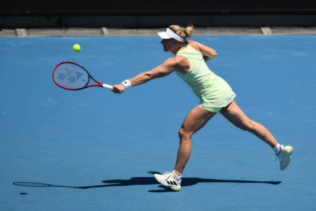 Angelique Kerber (GER) during her first round match Australian Open, Day Two, Tennis, Melbourne Park, Melbourne, Australia - 16 Jan 2024  Copyright: xJamesxGourley Shutterstockx 14302243db