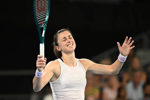 TENNIS AUSTRALIAN OPEN, Petra Martic of Croatia reacts during her round 1 match against Ajla Tomljanovic of Australia on Day 3 of the 2024 Australian Open at Melbourne Park in Melbourne, Tuesday, January 16, 2024. ( NO ARCHIVING, EDITORIAL USE ONLY, NO USE IN BOOKS WITHOUT CONSENT MELBOURNE VICTORIA AUSTRALIA  Copyright: xJAMESxROSSx 20240116001889720843