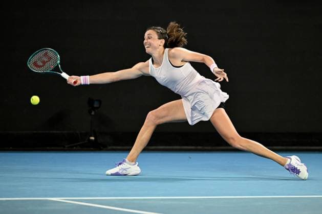 TENNIS AUSTRALIAN OPEN, Petra Martic of Croatia in action during her round 1 match against Ajla Tomljanovic of Australia on Day 3 of the 2024 Australian Open at Melbourne Park in Melbourne, Tuesday, January 16, 2024. ( NO ARCHIVING, EDITORIAL USE ONLY, NO USE IN BOOKS WITHOUT CONSENT MELBOURNE VICTORIA AUSTRALIA  Copyright: xJAMESxROSSx 20240117001889754182