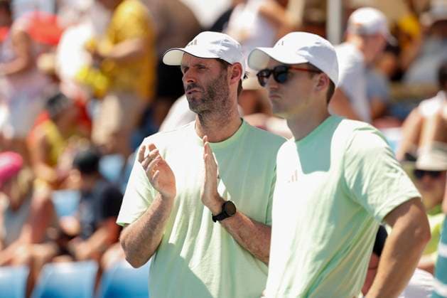 L-R. Angelique Kerber Trainer, coach Torben Beltz und Physiotherapeut Timo Schall in der Spielerloge, Australian Open 2024, Melbourne Park, Melbourne, Victoria, Australia. Copyright: xJuergenxHasenkopfx