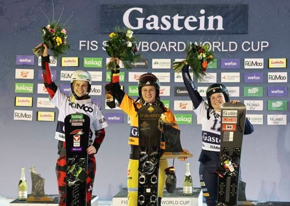 Bilder des Jahres 2024, Sport 01 Januar Sport Themen der Woche KW03 Sport Bilder des Tages SNOWBOARD - FIS WC Bad Gastein BAD GASTEIN,AUSTRIA,16.JAN.24 - SNOWBOARD - FIS World Cup, parallel slalom, women. Image shows Sabine Schoeffmann (AUT), Ramona Theresia Hofmeister (GER) and Jasmin Coratti (ITA).  GEPAxpictures xWolfgangxGrebien