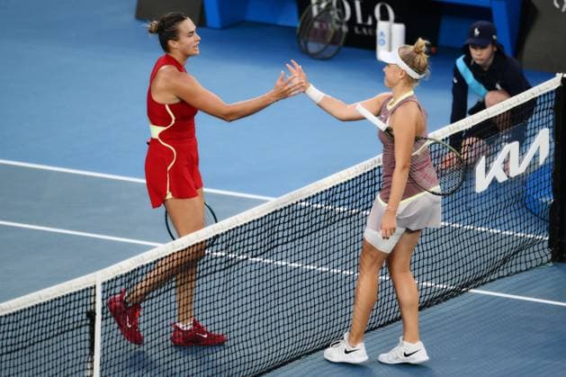 Aryna Sabalenka (BLR) meets Brenda Fruhvirtova (CZE) at the net after their second round match Australian Open, Day Four, Tennis, Melbourne Park, Melbourne, Australia - 17 Jan 2024  Copyright: xJamesxGourley Shutterstockx 14297589gx