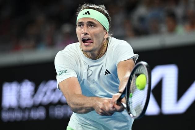 TENNIS AUSTRALIAN OPEN, Alexander Zverev of Germany in action during his 2nd round match against Lukas Klein of Slovakia on Day 5 of the 2024 Australian Open at Melbourne Park in Melbourne, Thursday, January 18, 2024. ( NO ARCHIVING, EDITORIAL USE ONLY, NO USE IN BOOKS WITHOUT CONSENT MELBOURNE VICTORIA AUSTRALIA  Copyright: xJOELxCARRETTx 20240118001890430587