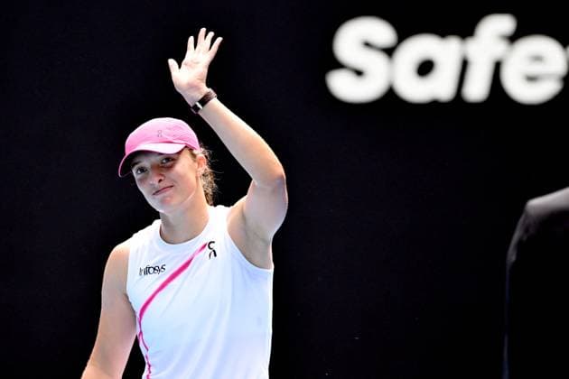 TENNIS AUSTRALIAN OPEN, Iga Swiatek of Poland celebrates during her 2nd round win over Danielle Collins of the USA on Day 5 of the 2024 Australian Open at Melbourne Park in Melbourne, Thursday, January 18, 2024. ( NO ARCHIVING, EDITORIAL USE ONLY, NO USE IN BOOKS WITHOUT CONSENT MELBOURNE VICTORIA AUSTRALIA  Copyright: xJAMESxROSSx 20240118001890461272