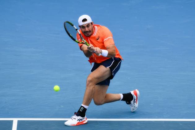 Giulio Zeppieri (ITA) in action during his second round match Australian Open, Day Five, Tennis, Melbourne Park, Melbourne, Australia - 18 Jan 2024  Copyright: xJamesxGourley Shutterstockx 14305233cn