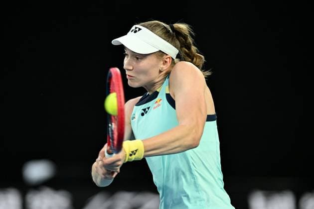TENNIS AUSTRALIAN OPEN, Elena Rybakina of Kazakhstan celebrates set point during her 2nd round match against Anna Blinkova of Russia on Day 5 of the 2024 Australian Open at Melbourne Park in Melbourne, Thursday, January 18, 2024. ( NO ARCHIVING, EDITORIAL USE ONLY, NO USE IN BOOKS WITHOUT CONSENT MELBOURNE VICTORIA AUSTRALIA  Copyright: xJAMESxROSSx 20240118001890532874