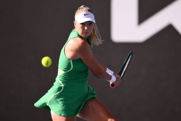 Katie Boulter (GBR) during her second round match Australian Open, Day Five, Tennis, Melbourne Park, Melbourne, Australia - 18 Jan 2024  Copyright: xJamesxGourley Shutterstockx 14305075c