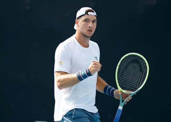 Jan-Lennard Struff macht die Faust und jubelt,Jubel, Freude,Emotion, Australian Open 2024, Melbourne Park, Melbourne, Victoria, Australia. Copyright: xJuergenxHasenkopfx