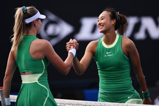 Katie Boulter (GBR) meets Qinwen Zheng (CHN) at the net after their second round match Australian Open, Day Five, Tennis, Melbourne Park, Melbourne, Australia - 18 Jan 2024  Copyright: xJamesxGourley Shutterstockx 14305075af