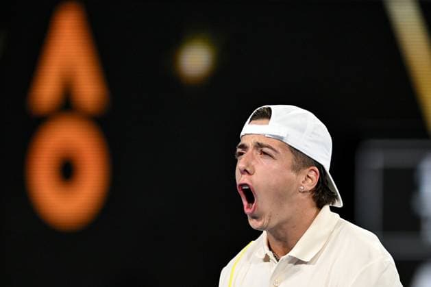 TENNIS AUSTRALIAN OPEN, Athur Cazaux of France celebrates match point during his 2nd round win over Holger Rune of Denmark on Day 5 of the 2024 Australian Open at Melbourne Park in Melbourne, Thursday, January 18, 2024. ( NO ARCHIVING, EDITORIAL USE ONLY, NO USE IN BOOKS WITHOUT CONSENT MELBOURNE VICTORIA AUSTRALIA  Copyright: xLUKASxCOCHx 20240118001890569232