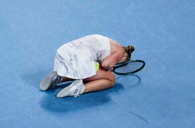 (240118) -- MELBOURNE, Jan. 18, 2024 -- Anna Blinkova of Russia reacts after winning the women s singles second round match between Elena Rybakina of Kazakhstan and Anna Blinkova of Russia at the Australian Open tennis tournament in Melbourne, Australia, Jan. 18, 2024. ) (SP)AUSTRALIA-MELBOURNE-TENNIS-AUSTRALIAN OPEN MaxPing 