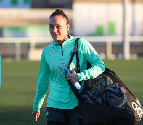 VfL BL Frauen, Training Wolfsburg, 18.01.2024, FUßBALL - VfL Wolfsburg, Google Pixel Frauen-Bundesliga, Saison 2023 24, Neuzugang Diana Nemeth (VfL Wolfsburg) Darius Simka regios24 Wolfsburg