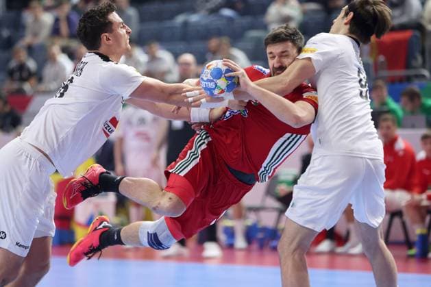 Sport Themen der Woche KW03 Sport Bilder des Tages Hungary v Austria - Men s EHF Euro 2024 during the Men s EHF Euro 2024 main round match between Hungary and Austria at Lanxess Arena on January 18, 2024 in Cologne, Germany. SanjinxStrukic PIXSELL
