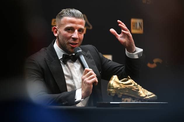 240118 Gala Gouden Schoen 2024 Toby Alderweireld pictured giving an interview after winning the 70 th men edition of the Goldens Shoe Award ceremony and the 8 th Women s edition. The Golden Shoe , Gouden Schoen , Soulier d™Or is an award for the best soccer player of the Belgian Jupiler Pro League championship during the year 2023. The female award is for the best Belgian female player of 2023. On Thursday 18 January 2024 in Antwerp , BELGIUM . (Photo by Frank Abbeloos & Stijn Audooren Isosport) ANTWERP BELGIUM  Copyright: xx 430853