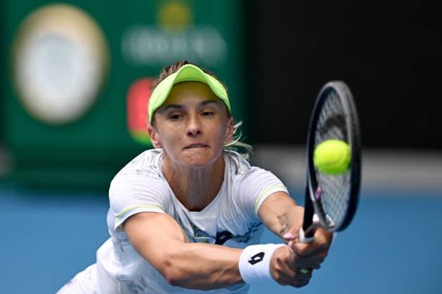 TENNIS AUSTRALIAN OPEN, Lesia Tsurenko of Ukraine in action during her 3rd round match against Aryna Sabalenka of Belarus on Day 6 of the 2024 Australian Open at Melbourne Park in Melbourne, Friday, January 19, 2024. ( NO ARCHIVING, EDITORIAL USE ONLY, NO USE IN BOOKS WITHOUT CONSENT MELBOURNE VICTORIA AUSTRALIA  Copyright: xLUKASxCOCHx 20240119001890843118
