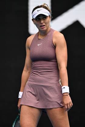 Paula Badosa (ESP) reacts during her third round match Australian Open, Day Five, Tennis, Melbourne Park, Melbourne, Australia - 19 Jan 2024  Copyright: xJamesxGourley Shutterstockx 14306728am