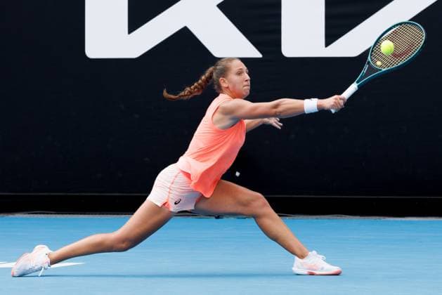 Tennis 2024: Australian Open Day 6 January 19, 2024: DIANE PARRY of France in action against MIRRA ANDREEVA of the Russian Federation on Court 3 in a Women s Singles 3rd round match on day 6 of the 2024 Australian Open in Melbourne, Australia. Sydney Low Cal Media(Credit Image: Â Sydney Low Cal Sport Media) California USA EDITORIAL USE ONLY Copyright: xx ZUMA-20240119_faf_c04_019.jpg SydneyxLowx csmphotothree224324