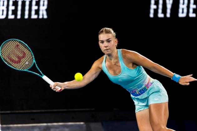 MELBOURNE, VIC - JANUARY 19: Maria Timofeeva of Russia in action during the 3rd round of the 2024 Australian Open on January 19 2024, at Melbourne Park in Melbourne, Australia. (Photo by Jason Heidrich Icon Sportswire) TENNIS: JAN 19 Australian Open EDITORIAL USE ONLY Icon240119257
