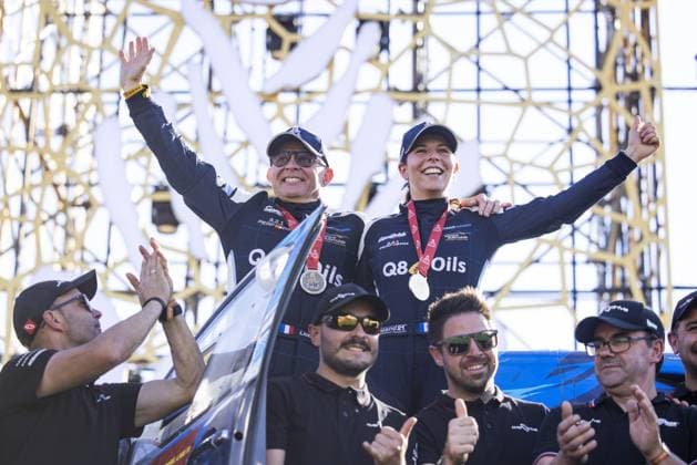 229 BAUD Lionel (fra), BAUD Lucie (fra), Overdrive Racing, Toyota Hilux, FIA Ultimate, FIA W2RC, ambiance during the Final Podium of the Dakar 2024 on January 19, 2024 in Yanbu, Saudi Arabia - DAKAR 2024 - FINAL PODIUM DPPI Panoramic  05124022__UDE3433