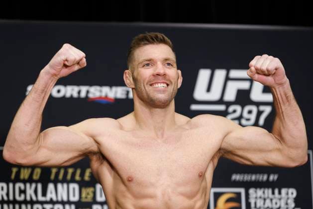 Sport Themen der Woche KW03 Sport Bilder des Tages January 19, 2024, Toronto, On, CANADA: Dricus Du Plessis of South Africa weighs in ahead of his UFC Middleweight title bout in Toronto, Friday, Jan. 19, 2024. Canada News - January 19, 2024  - ZUMAc35_ 20240119_zaf_c35_010 Copyright: xColexBurstonx