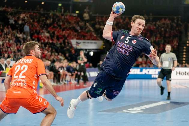 Handball-EM herrer 2024: Hovedrunden Norge - Nederland Hamburg, Tyskland 20240119. Sander Sagosen i akjson under hovedrundekampen i handball-EM mellom Norge og Nederland i Barclays Arena. Foto: Stian Lysberg Solum NTB Hamburg Tyskland EDITORIAL USE ONLY. RESTRICTED USE FOR BETTING COMPANIES Ref:_SPOPvSziyMnBgI.jpg  Copyright: xStianxLysbergxSolumx xNTBx