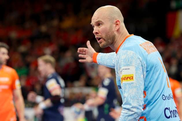Torhueter Bart Ravensbergen (Netherlands) gestikuliert, Men s EHF EURO 2024, Norway vs Netherlands, Barclays Arena, 19.01.2024, Hamburg, Deutschland.
