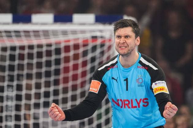 240119 Goalkeeper Niklas Landin Jacobsen celebrates during the EHF European Handball Championship match between Denmark and Sweden on January 19, 2024 in Hamburg. Photo: Ludvig Thunman BILDBYRAN kod LT LT0586 handball handboll handball handbolls-em 2024 danmark denmark sverige sweden ehf european handball championship 9 bbeng jubel Copyright: LUDVIGxTHUNMAN BB240119LT079
