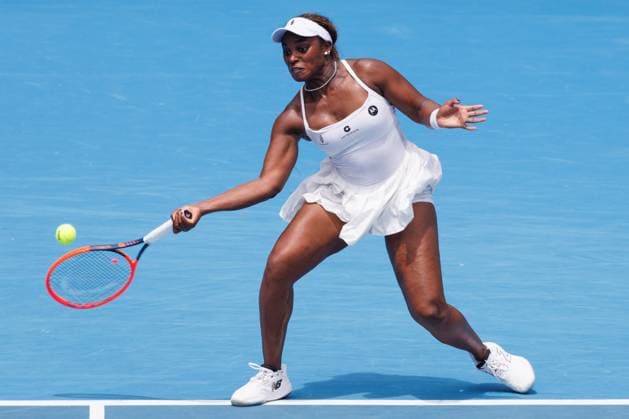 January 20, 2024: SLOANE STEPHENS of the USA in action against ANNA KALINSKAYA of the Russian Federation on KIA Arena in a Women s Singles 3rd round match on day 7 of the 2024 Australian Open in Melbourne, Australia. Cal Media USA - ZUMAc04_ 20240120_faf_c04_009 Copyright: xSydneyxLowx