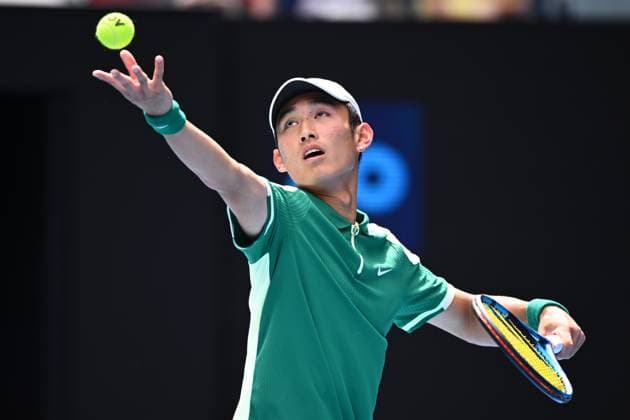 TENNIS AUSTRALIAN OPEN, Juncheng Shang of China in action during his 3rd round match against Carlos Alcaraz of Spain on Day 7 of the 2024 Australian Open at Melbourne Park in Melbourne, Saturday, January 20, 2024. ( NO ARCHIVING, EDITORIAL USE ONLY, NO USE IN BOOKS WITHOUT CONSENT MELBOURNE VICTORIA AUSTRALIA  Copyright: xJOELxCARRETTx 20240120001891276643