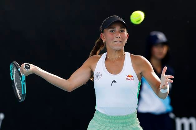 Julia Stusek, Maedchen Einzel GS, Australian Open 2024, Melbourne Park, Melbourne, Victoria, Australia. Copyright: xJuergenxHasenkopfx