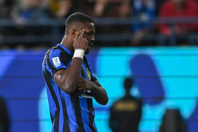 Marcus Thuram(Inter) celebrates after scoring his team s first goal during the Italian Italy SuperCup match between Inter 3-0 Lazio at Al -Awwal Stadium on Riyad January 19 , 2023 in Florence Italy. Noxthirdxpartyxsales  (241304248)