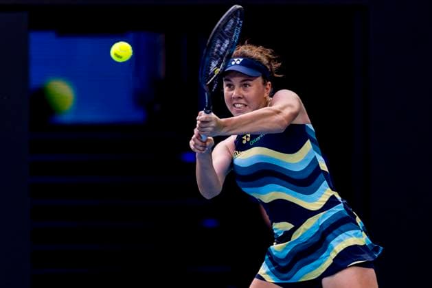 MELBOURNE, VIC - JANUARY 20: Linda Noskova of the Czech Republic in action during the 3rd round of the 2024 Australian Open on January 20 2024, at Melbourne Park in Melbourne, Australia. (Photo by Jason Heidrich Icon Sportswire) TENNIS: JAN 20 Australian Open EDITORIAL USE ONLY Icon240120213