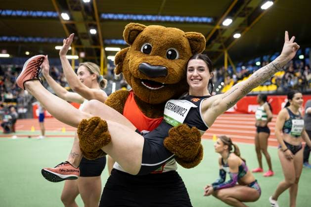 Bilder des Jahres 2024, Sport 01 Januar Sport Themen der Woche KW03 Sport Bilder des Tages Indoor Meeting Dortmund; Dortmund, 20.01.2024 Sieg über 60m mit denkbar knappem Vorsprung: Magdalena Stefanowicz (POL Polen); Indoor Meeting Dortmund im Rahmen der World Athletics Indoor Tour (Bronze) in der Helmut-Körnig-Halle in Dortmund (Deutschland) am 20.01.2024. *** Indoor Meeting Dortmund Dortmund, 20 01 2024 Victory over 60m by the narrowest of margins Magdalena Stefanowicz POL Poland Indoor Meeting Dortmund as part of the World Athletics Indoor Tour Bronze in the Helmut Körnig Hall in Dortmund Germany on 20 01 2024 Copyright: xBEAUTIFULxSPORTS AxelxKohringx