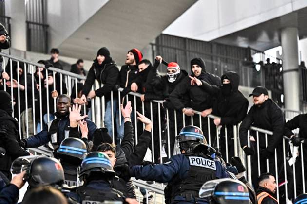 Incidents entre supporters Nicois et Girondins FOOTBALL : Bordeaux vs Nice - 16eme de Finale de la Coupe de France - Bordeaux - 20-01-2024 ThierryBreton Panoramic 
