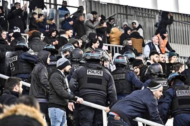 Incidents entre supporters Nicois et Girondins FOOTBALL : Bordeaux vs Nice - 16eme de Finale de la Coupe de France - Bordeaux - 20-01-2024 ThierryBreton Panoramic 