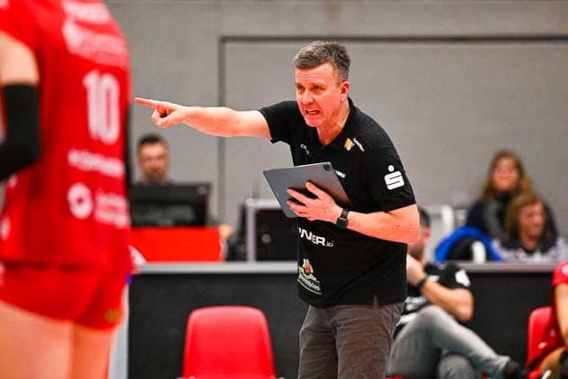 1. Volleyball Bundesliga Frauen, Dresdner SC vs. Allianz MTV Stuttgart, Dresden, 20.01.2024 Alexander Waibl (Cheftrainer Dresdner SC) 1.Volleyball Bundesliga Frauen, Dresdner SC vs. Allianz MTV Stuttgart am 20.01.2024 in der Margon Arena Dresden Copyright: xBEAUTIFULxSPORTS Hoepnerx