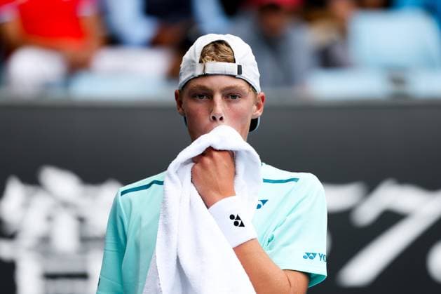 January 21, 2024, Melbourne, Victoria, Australia: MELBOURNE, AUSTRALIA - JANUARY 21: Cruz Hewitt of Australia competes against Alexander Razeghi of the United States in their first round singles match during the 2024 Australian Open Junior Championships at Melbourne Park on January 21, 2024 in Melbourne, Australia Melbourne Australia - ZUMAp121 20240121_zsp_p121_005 Copyright: xChrisxPutnamx