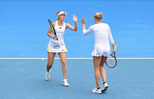 TENNIS AUSTRALIAN OPEN, Storm Hunter of Australia (left) reacts with Katerina Siniakova of Czech Republic during their 3rd round Womens doubles match on Day 8 of the 2024 Australian Open at Melbourne Park in Melbourne, Sunday, January 21, 2024. ( NO ARCHIVING, EDITORIAL USE ONLY, NO USE IN BOOKS WITHOUT CONSENT MELBOURNE VICTORIA AUSTRALIA  Copyright: xJAMESxROSSx 20240121001891691402
