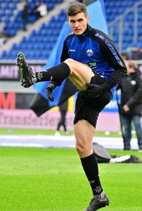 21.01.2024 - Fussball - Saison 2023 2024 - 2. Fussball - Bundesliga - 18. Spieltag: SC Paderborn 07 SCP - SpVgg Greuther Fürth ( Kleeblatt ) - Sportfoto Zink - xwoxzix - DFL regulations prohibit any use of photographs as image sequences and or quasi-video - only for editorial use - Martin Ens (43, SC Paderborn 07 ) Aufwärmen warm-up