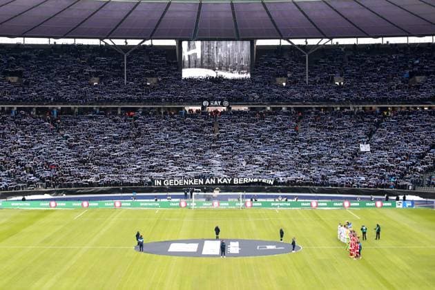21.01.2024, xtgx, Fussball 2.Bundesliga, Hertha BSC Berlin - Fortuna Duesseldorf emspor, v.l. Spruchband Plakat Schild fuer den verstorbenen Kay Bernstein Trauer Fans (DFL DFB REGULATIONS PROHIBIT ANY USE OF PHOTOGRAPHS as IMAGE SEQUENCES and or QUASI-VIDEO) Berlin