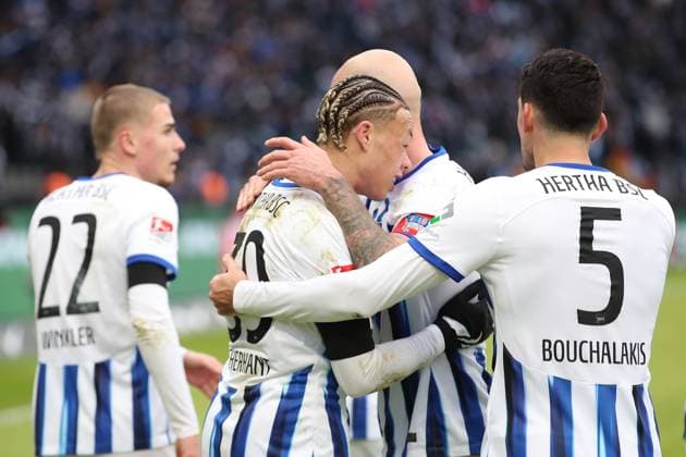 21.01.2024, xtgx, Fussball 2.Bundesliga, Hertha BSC Berlin - Fortuna Duesseldorf emspor, v.l. Torjubel nach dem Tor zum celebrating the goal celebrate 2:1 durch Derry Scherhant (Hertha BSC Berlin) (DFL DFB REGULATIONS PROHIBIT ANY USE OF PHOTOGRAPHS as IMAGE SEQUENCES and or QUASI-VIDEO) Berlin